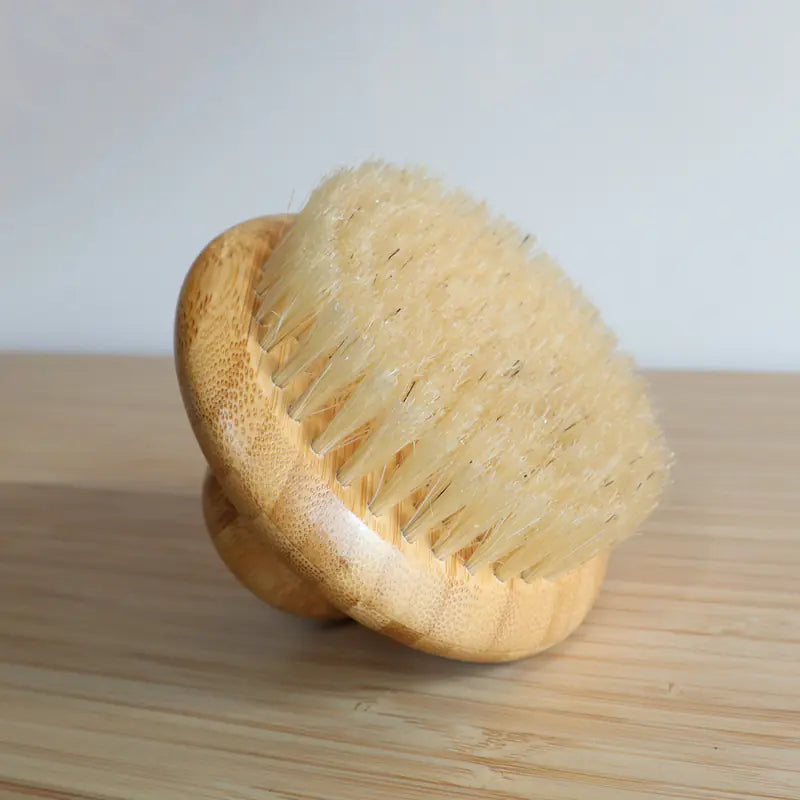 Brosse de massage en bois naturel