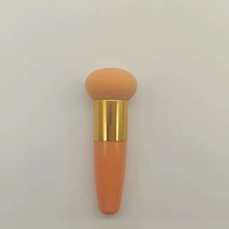 Pinceau à fond de teint avec manche ergonomique