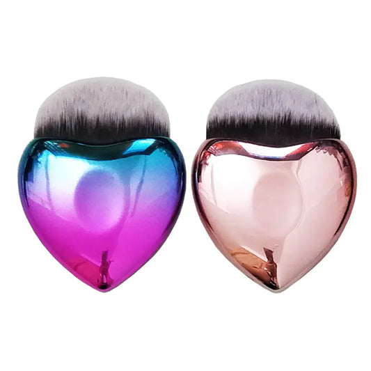 Pinceau maquillage en forme de cœur